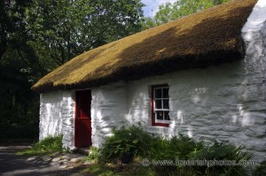 old_irish_cottage-thestewartsinireland.ie